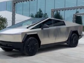 2025 Tesla Cybertruck