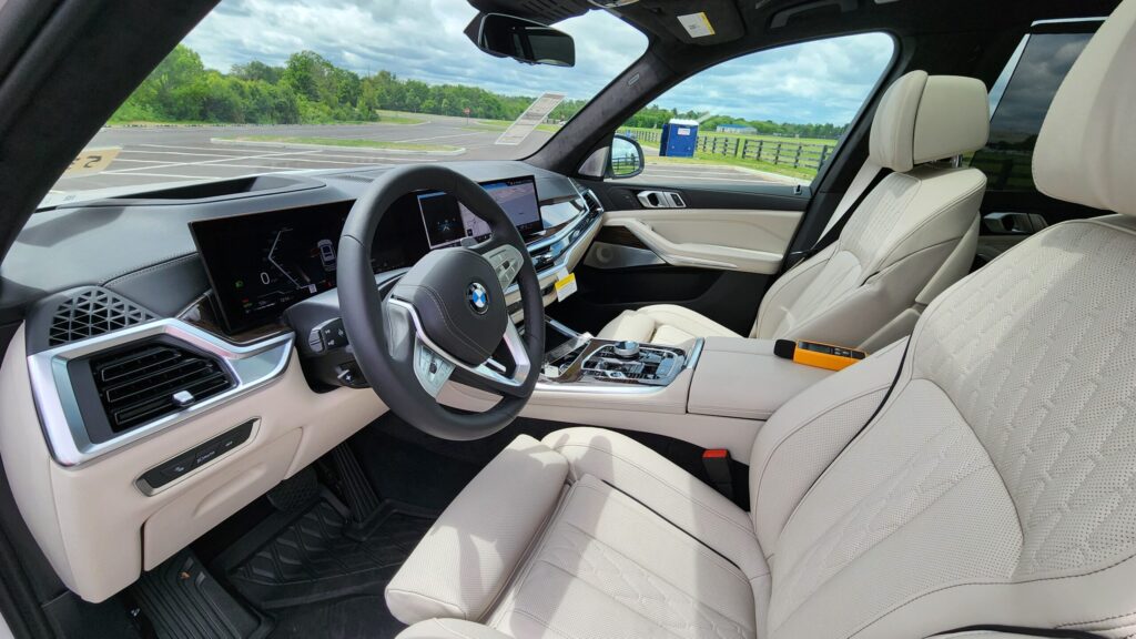 BMW X7 2025