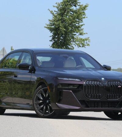 2025 BMW i7 m70